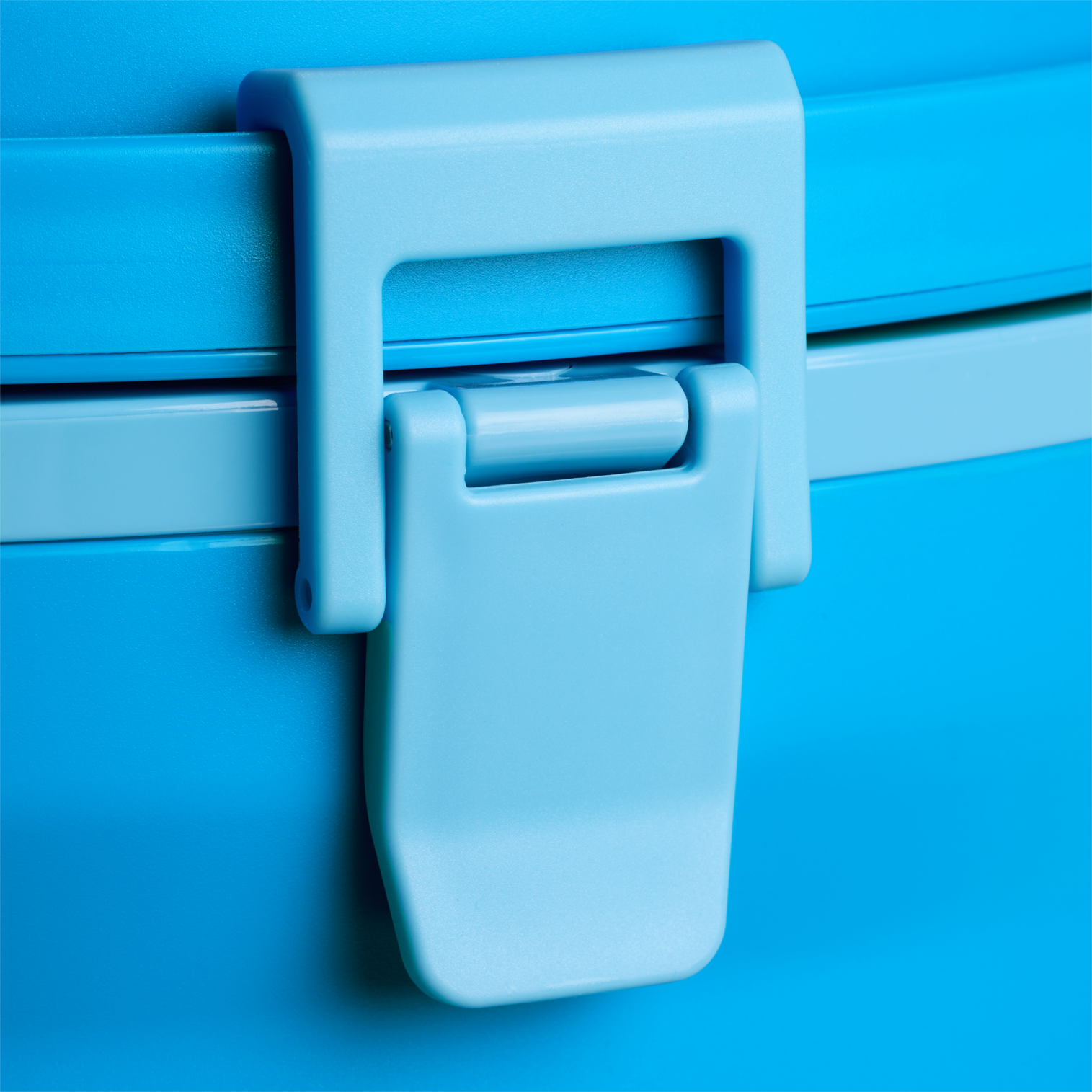 Web_PNG_Square-TheFast-FlowWaterJug2GAL-Azure-Closeup.png