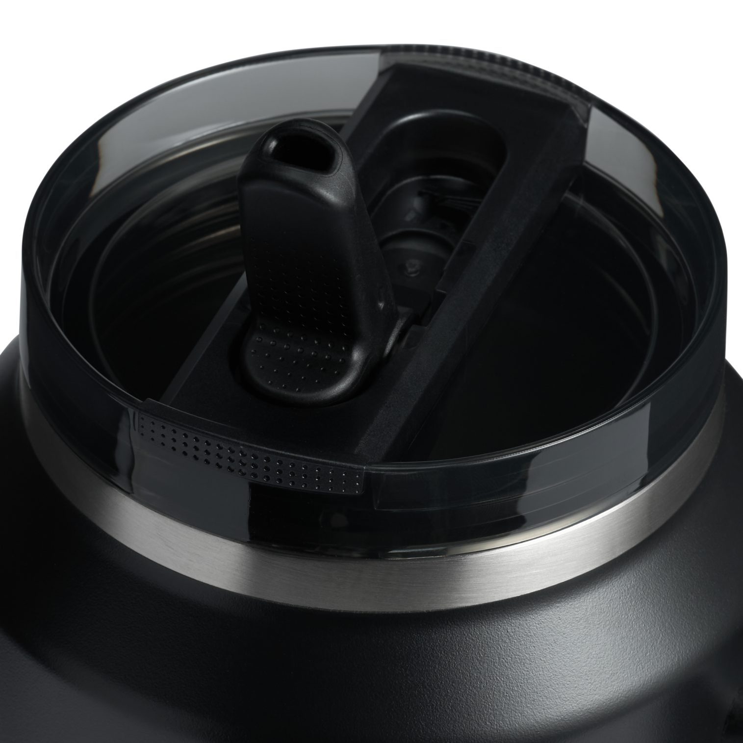 Web_PNG_Square-TheQuencherProTourFlipStrawTumbler64OZ-Black2.0Fade-LidDetail.png